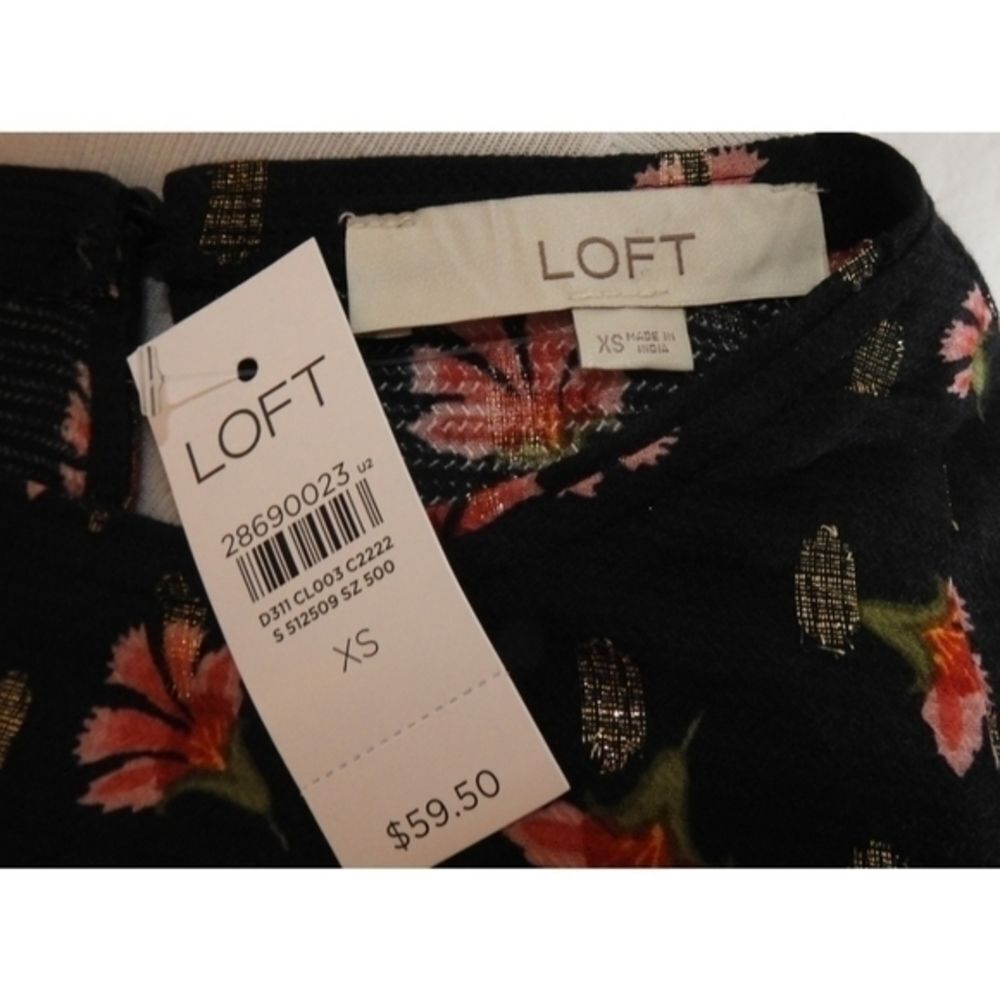 NWT Loft Floral‎ Top Size X-Small - Picture 3 of 15